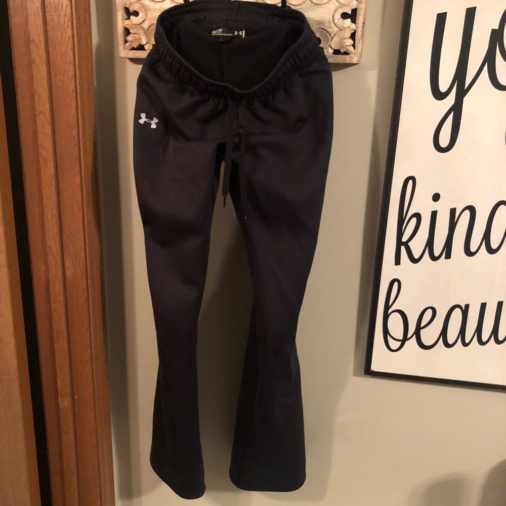 Men’s Under Armour athletic pants